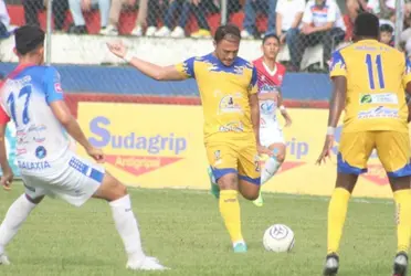 En el segundo tiempo, el Firpo tomó la iniciativa y realizó cambios ofensivos, buscando la manera de abrir el marcador