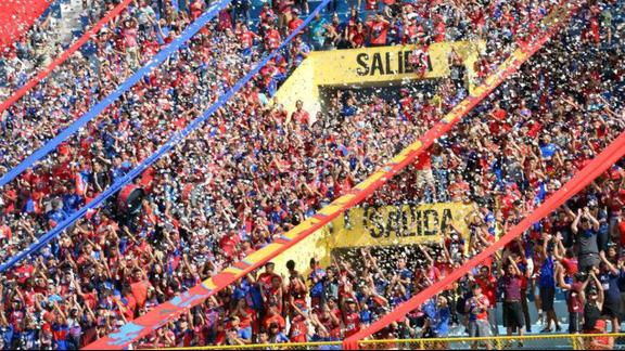 En las redes se viralizó un video de la decepción de la afición tigrilla, tras perder ante Metapán.