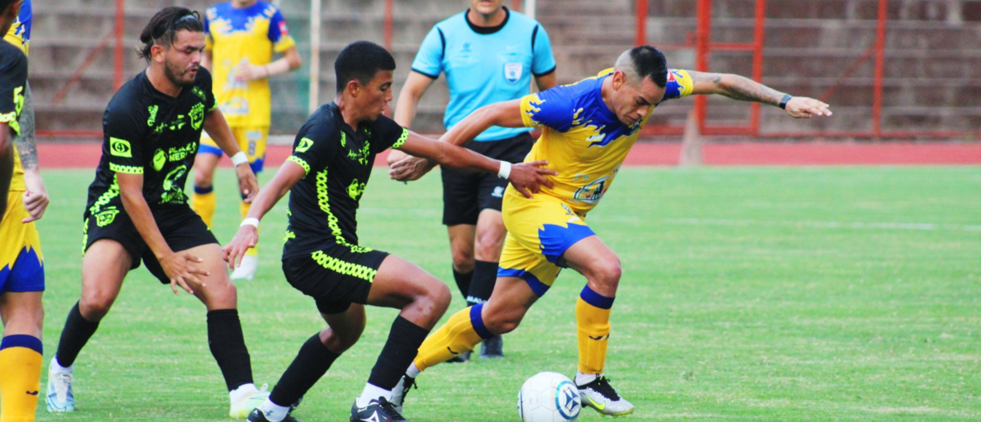Jocoro FC rescata un empate ante el Santa Tecla FC en partido pendiente de la Liga Mayor