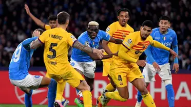 Barcelona y Napoli empatan por la ida de los octavos del final de Champions League