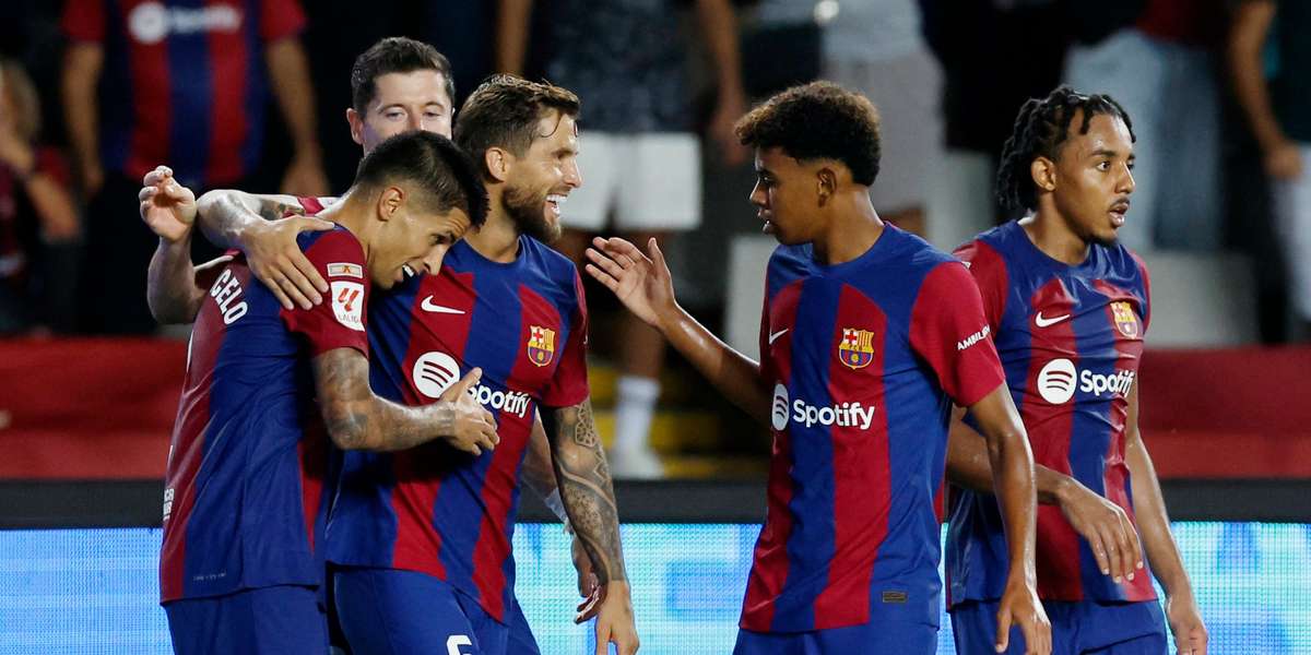 Esta lesión se produjo durante el partido contra el Sevilla, donde el futbolista tuvo que ser sustituido en el primer tiempo