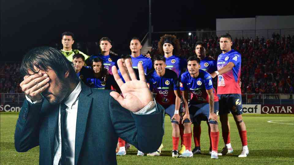 FAS afrontó el partido ante los albos sin su entrenador principal en el banquillo.