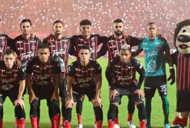 Gran triunfo de los manudos en el clásico, donde se espera el debut del delantero salvadoreño, Leonardo Menjívar, su flamante contratación