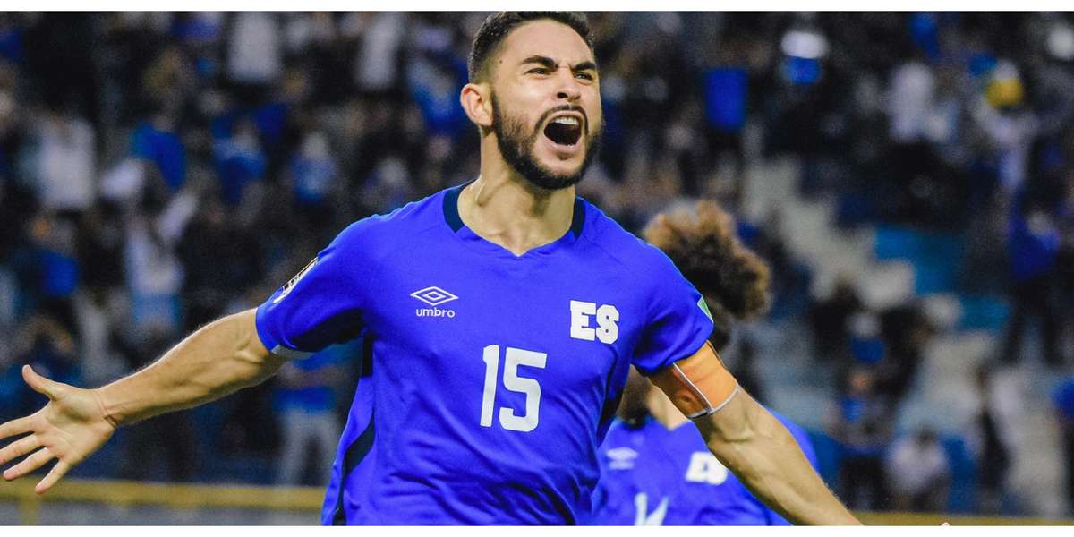 La afición chapina le hizo sentir su malestar por haber rechazado la convocatoria por la selección guatemalteca