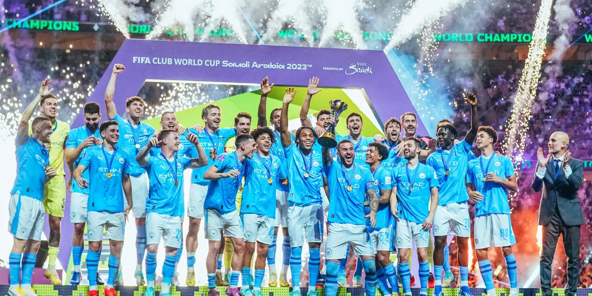 La ciudad de Manchester ya tiene a dos campeones del mundo, con el City logrando la hazaña de la mano de Pep Guardiola