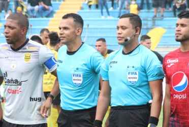 La cuarteta arbitral hondureña será la encargada de impartir justicia en el duelo por Liga de Naciones entre chapines y cuscatlecos