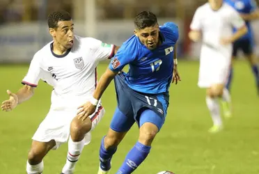 La destacada actuación de Henríquez se produjo en el minuto 29 del encuentro. El extremo nacional inició la jugada en la banda izquierda