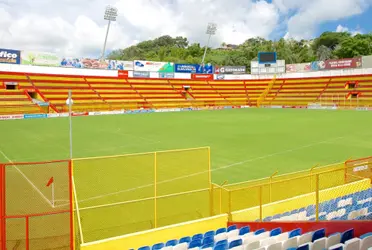 La FESFUT recordó que los partidos donde los albos actúen de local tienen restricción de público, esto incluye a los propietarios de palcos