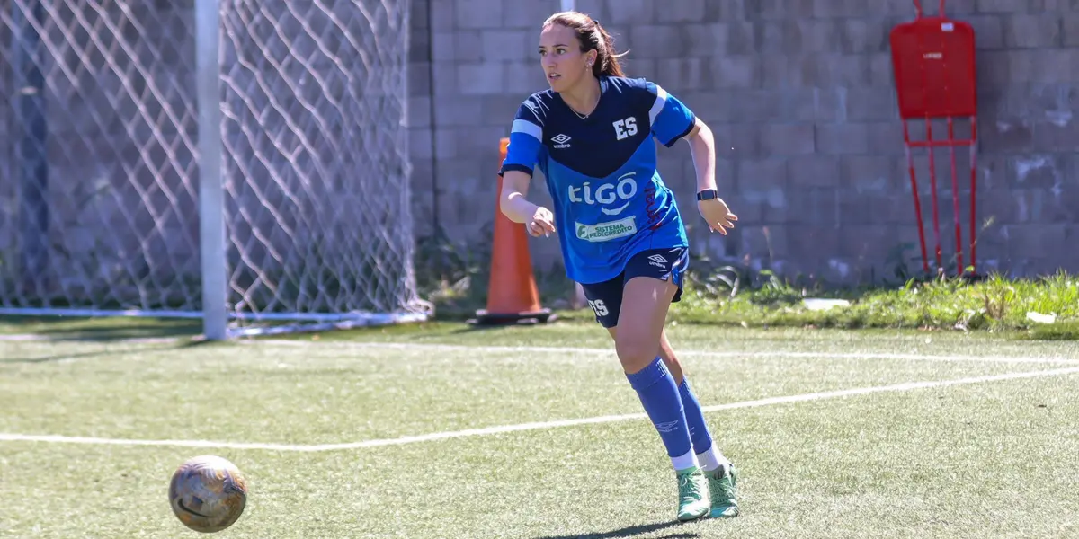 La jugadora de las Red Stars de Chicago compartió sus primeros entrenos con el resto de sus compañeras, preparándose para el repechaje