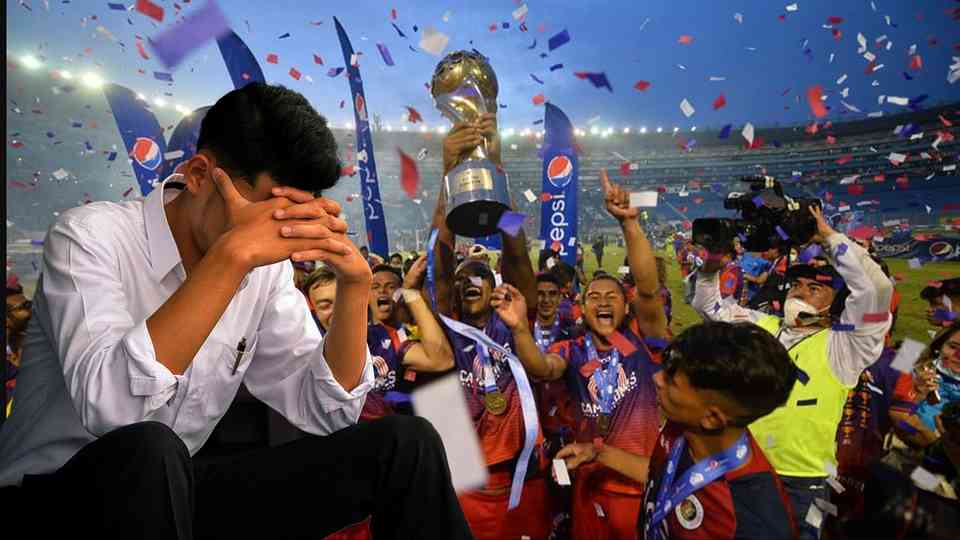 La vida de muchos futbolistas cambia con el pasar de los años y a veces da giros inesperados.