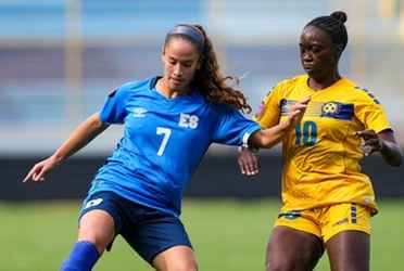 La volante salvadoreña intentará brillar en su equipo, abriendo el camino para otras futbolistas nacionales