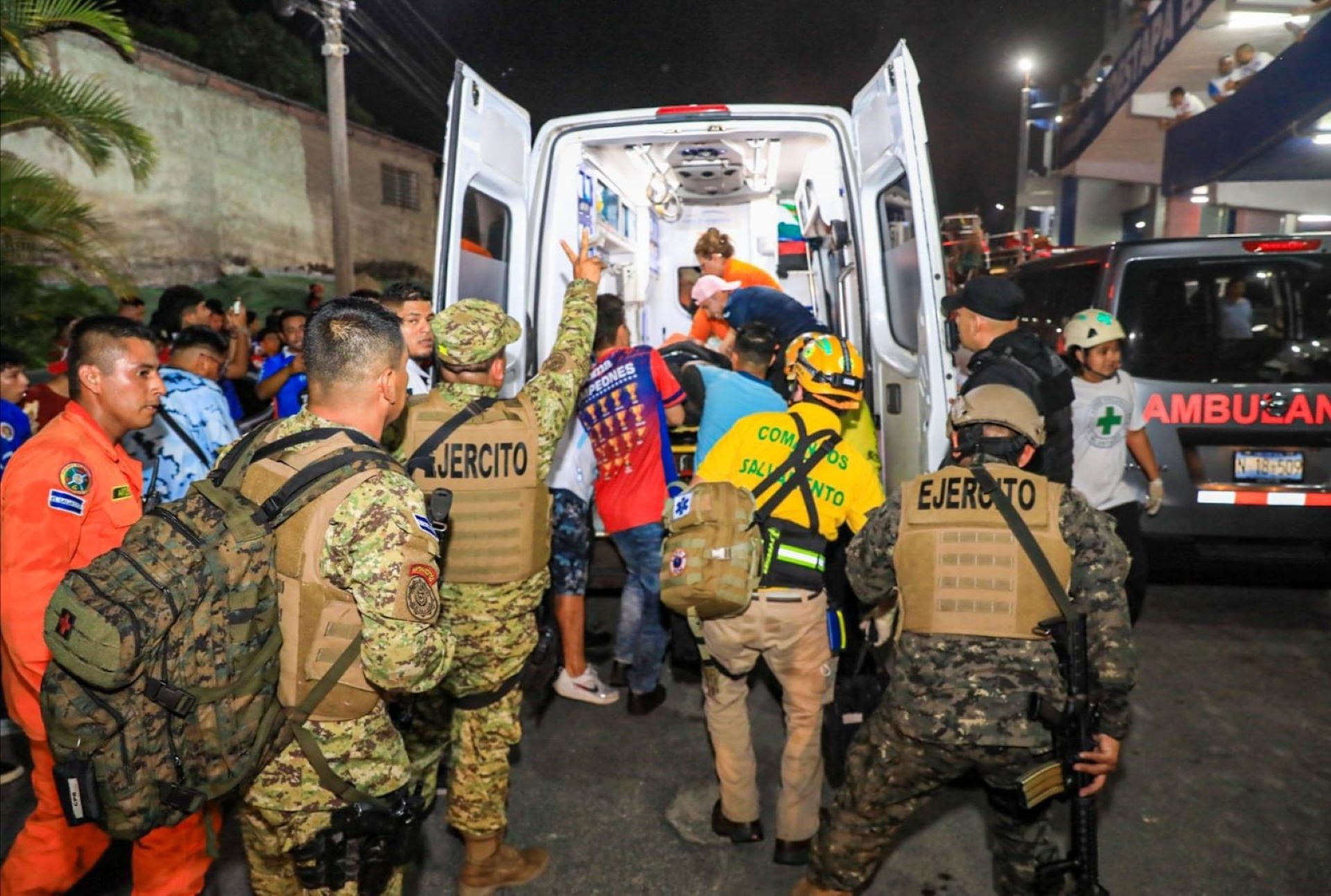 Los aficionados ya especulan de que fue lo que originó el problema, que finalizó en esta tragedia en el deporte