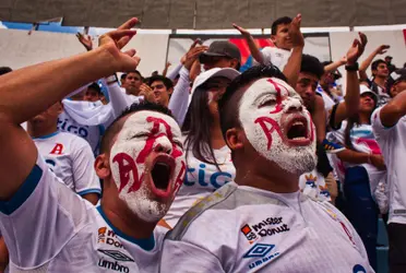 Los albos golearon en la ida de los cuartos de final y prácticamente están en semifinales, en una buena exhibición ofensiva de los albos