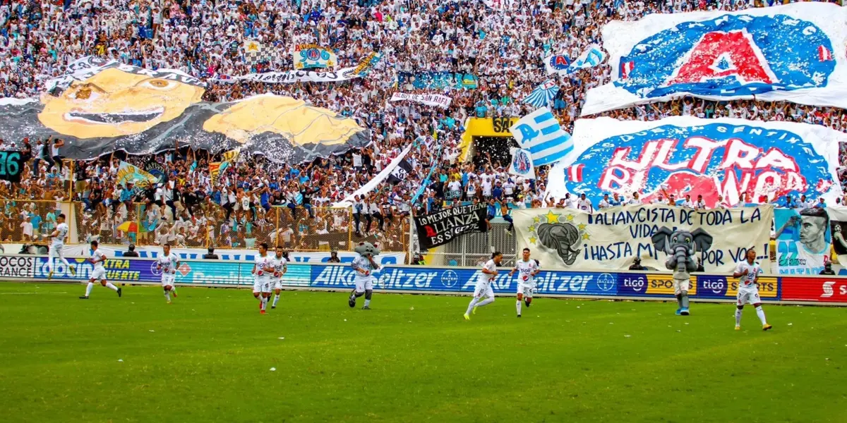 Los albos podrán contar, de manera parcial, con hinchada en sus próximos duelos de local