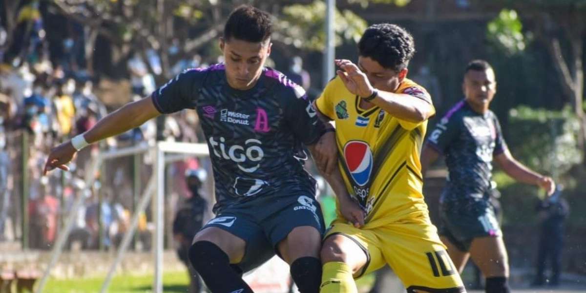 Los albos vinieron de atrás para adelante, empatando el juego en el segundo tiempo, luego estuvieron cerca de llevarse los 3 puntos