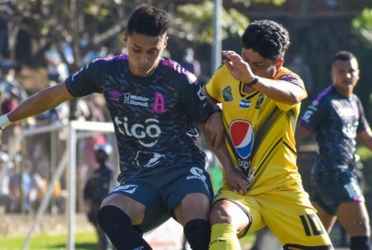 Los albos vinieron de atrás para adelante, empatando el juego en el segundo tiempo, luego estuvieron cerca de llevarse los 3 puntos