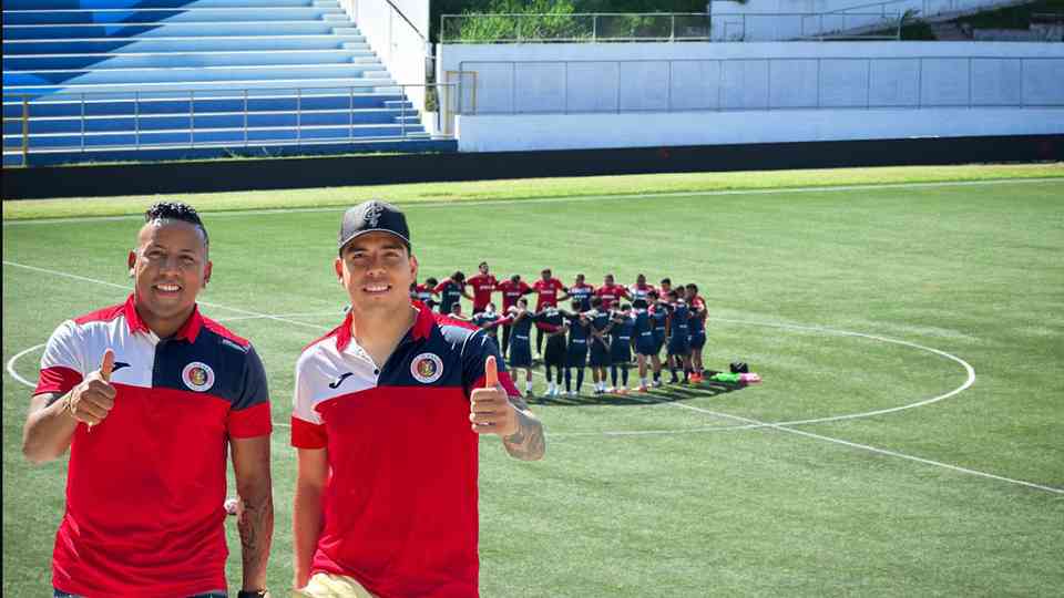 Los dos jugadores extranjeros trabajan con FAS desde la semana pasada, pero todavía no se sabe si podrán jugar este martes.