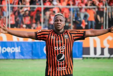 Los emplumados supieron resistir el segundo tiempo con un hombre menos y trabajaron un partido que casi se les escapa de las manos