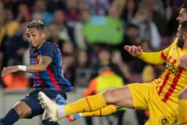 Los equipos catalanes jugarán hoy en un duelo que define la punta de la Liga Española, el Barca con la presión del Atlético de Madrid