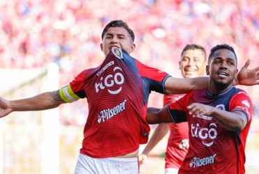 Los de Raul Arias tuvieron un partido poco complicado, más allá de un penal fallado por Santa Tecla, ahora FAS escala a la primera posición