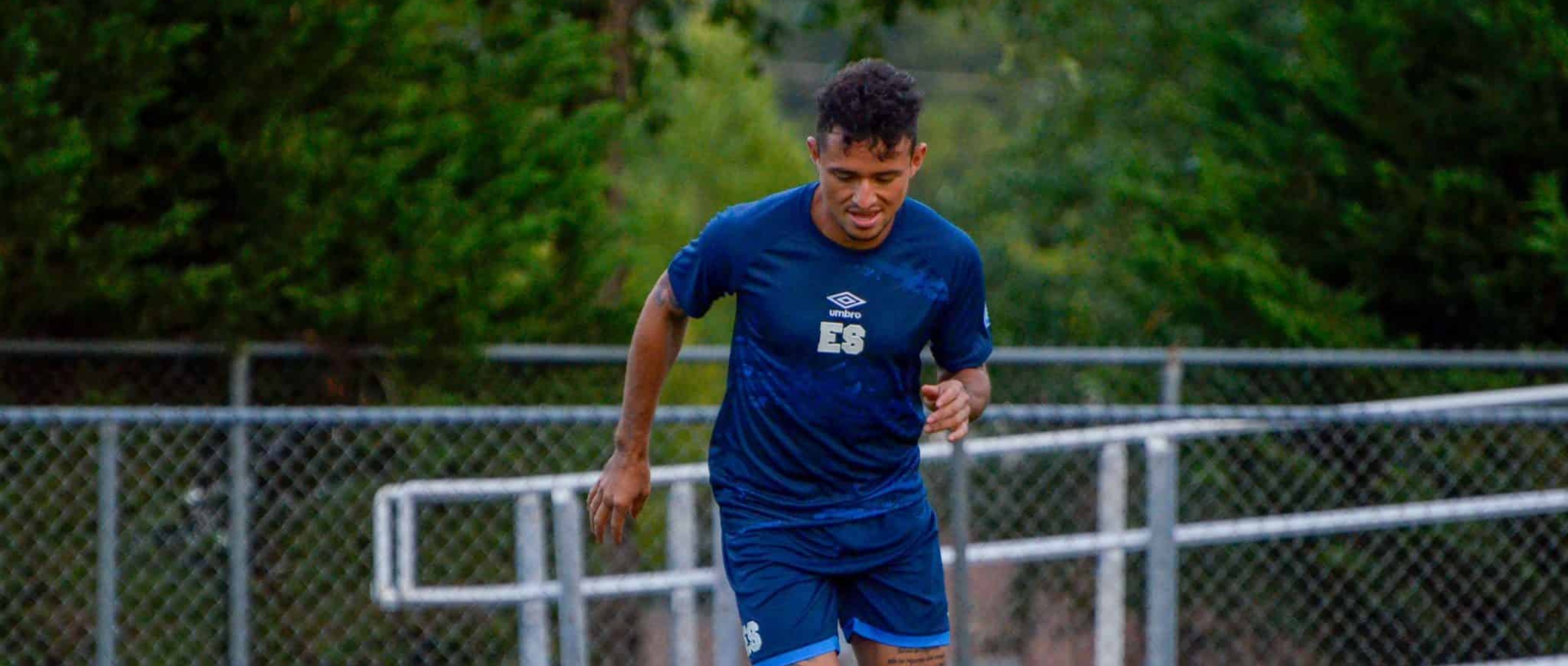 Orellana, conocido por su destreza en el campo y su habilidad para controlar el mediocampo, sufrió una sobrecarga muscular y debe reposar