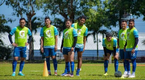 Respecto a la continuidad de Rodolfo Zelaya en el club, el presidente de los paquidermos, Pedro Hernández, no ha sabido definirlo.