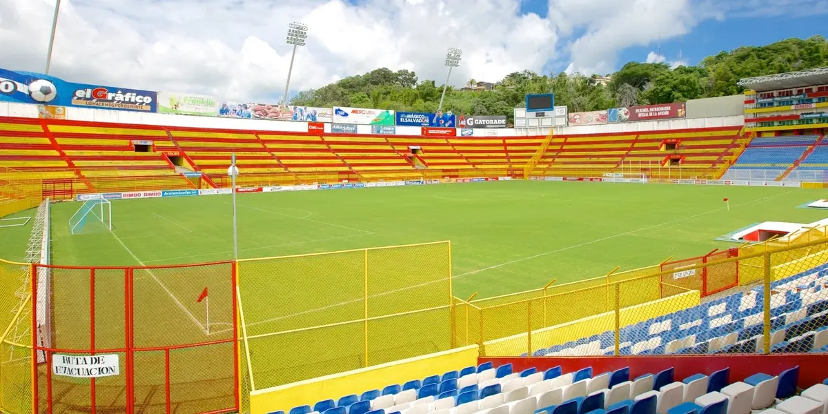 Según un directivo del equipo paquidermo, se deben cumplir algunas medidas para la vuelta al fútbol en el estadio más grande de El Salvador