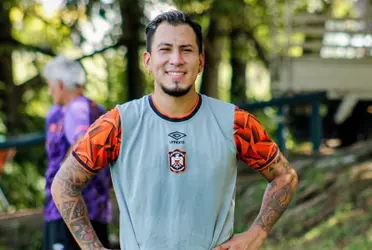 Su ausencia en el partido de ida se debió a la tarjeta roja que vio ante Metapán, que venía siendo un titular habitual para Ernesto Corti