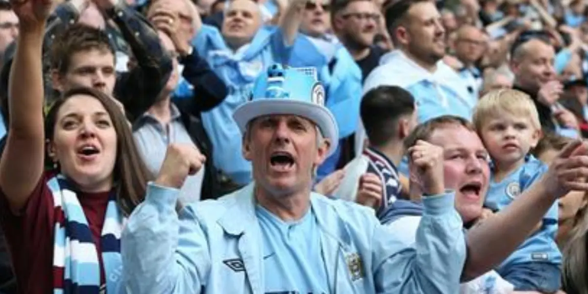 Tanto el Manchester City como la Premier League expresaron su repudio ante los cánticos, considerándolos inapropiados e irrespetuosos