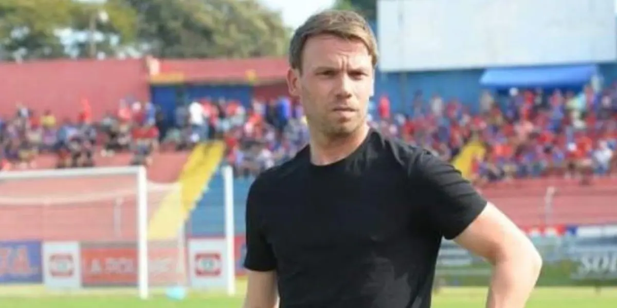 Tras la confirmación por parte del equipo de la decisión de no continuar con el entrenador, Juan Cortés se despidió del equipo en redes