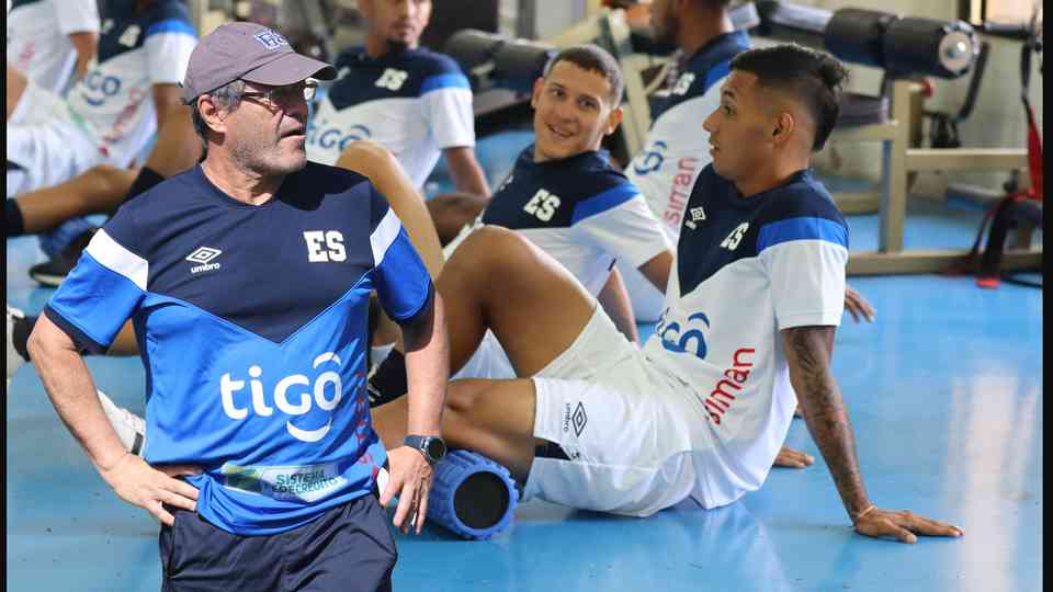 Tras más de un mes de vacaciones el entrenador de la Selecta volvió al trabajo.