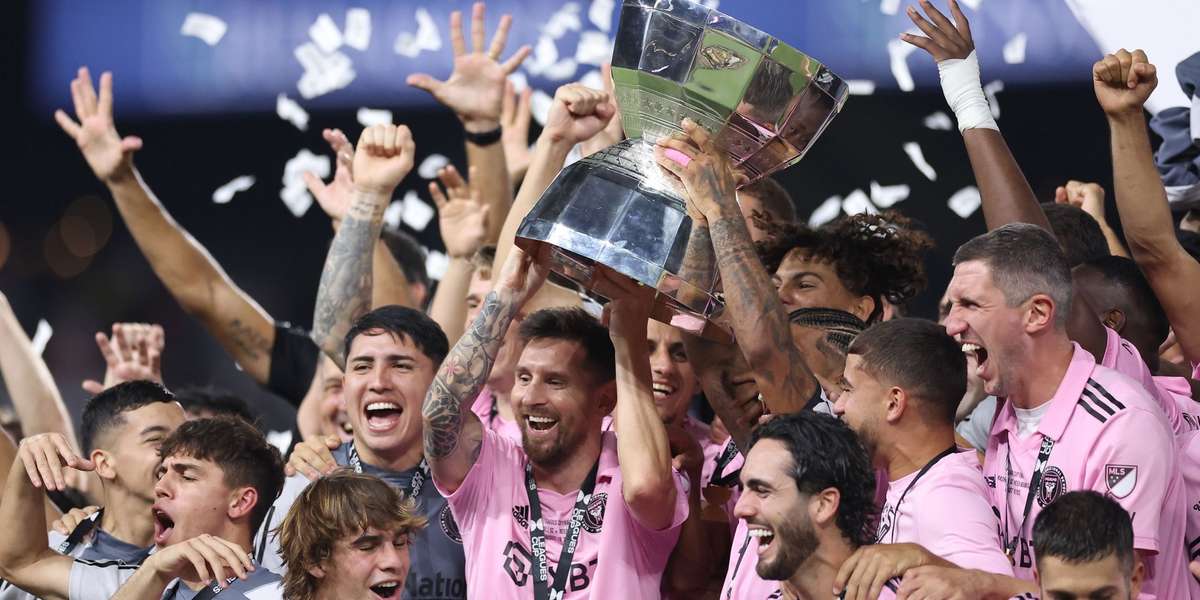 Uno de los sudamericanos que ya estaban en el equipo, reconoce que la llegada del astro argentino cambió todo para la mentalidad del club